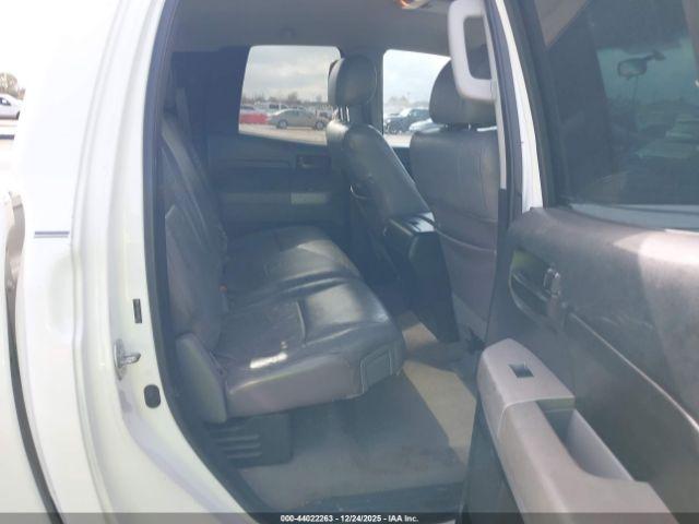 Toyota Tundra Sr5 V8 Image 4