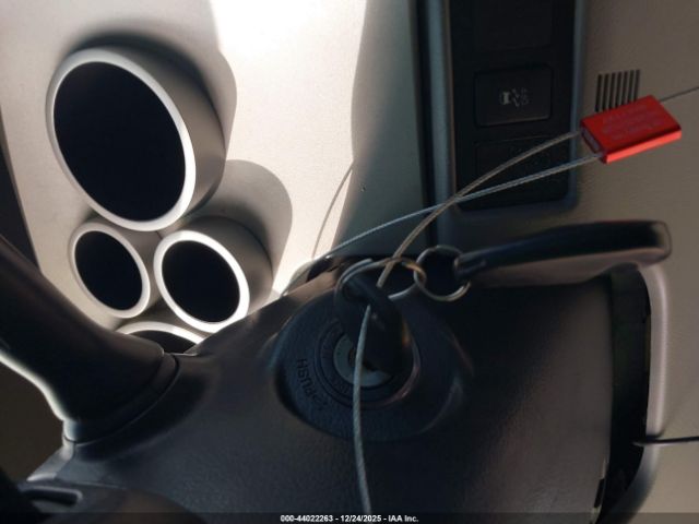 Toyota Tundra Sr5 V8 Image 16