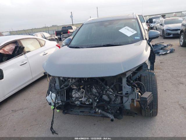 Nissan Rogue Sl Fwd Image 13