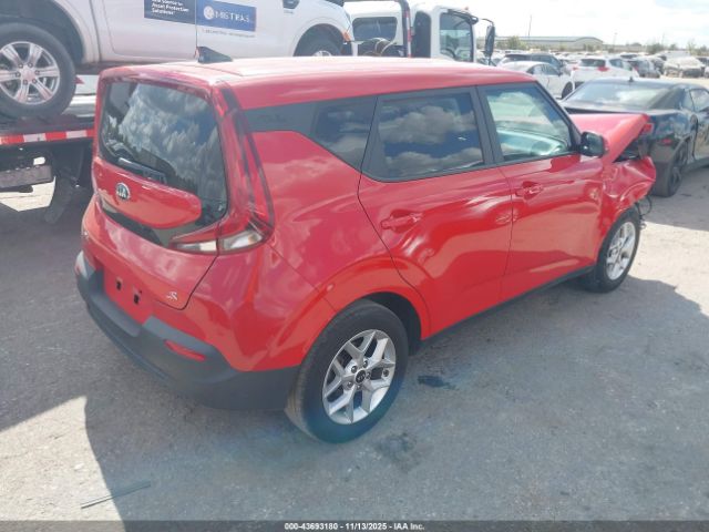 Kia Soul S Image 5