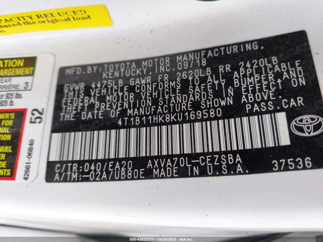 Toyota Camry Se Image 6