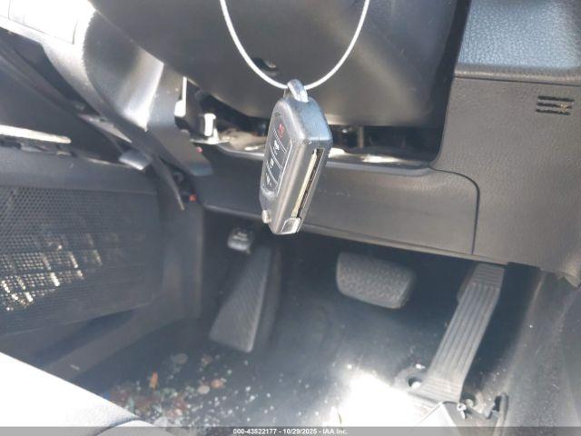 Toyota Camry Se Image 14