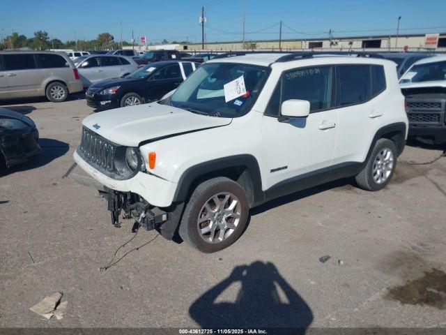 Jeep Renegade Latitude 4x4 Image 6