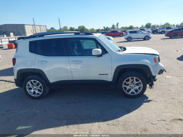 Jeep Renegade Latitude 4x4 Image 13