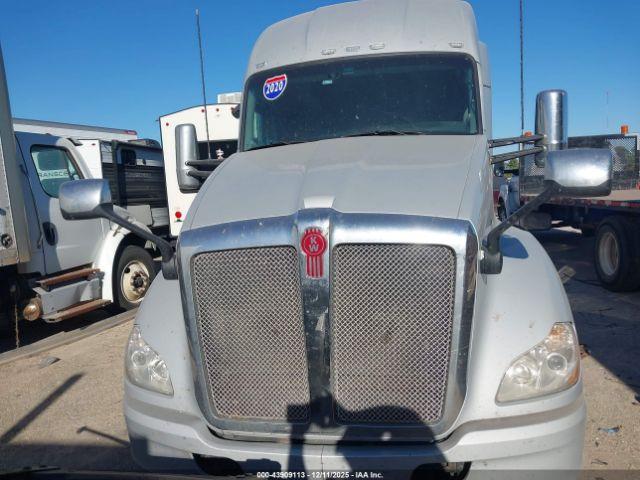 Kenworth T680 Image 9