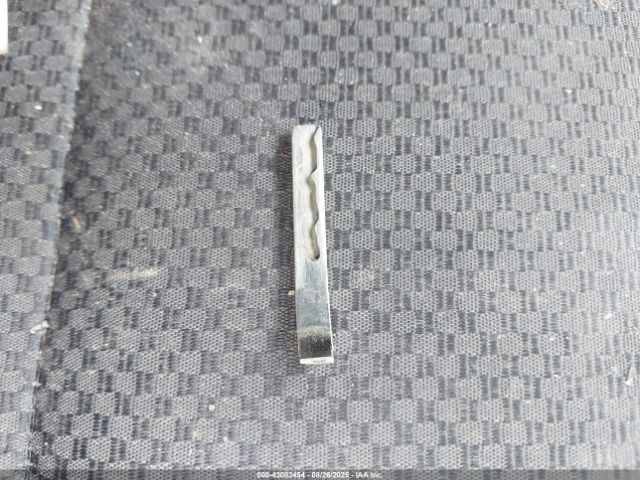 Chevrolet Silverado 1500 1lt Image 2