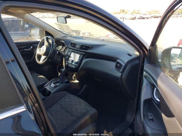 Nissan Rogue Sv Image 4