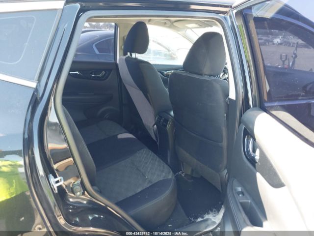 Nissan Rogue Sv Image 12