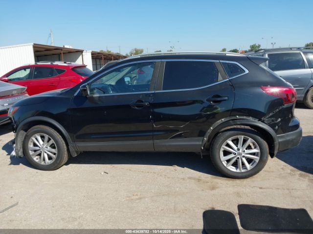 Nissan Rogue Sv Image 16