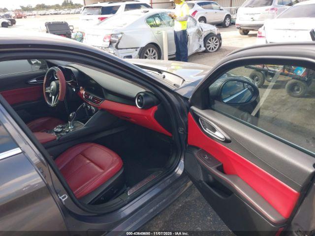 Alfa Romeo Giulia Rwd Image 6