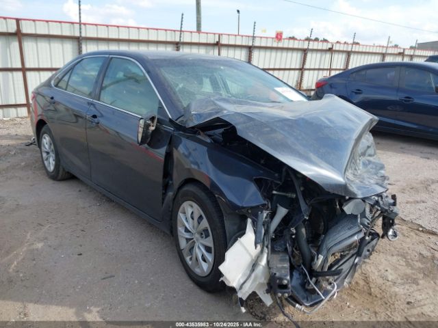 Toyota Camry Le Image 1