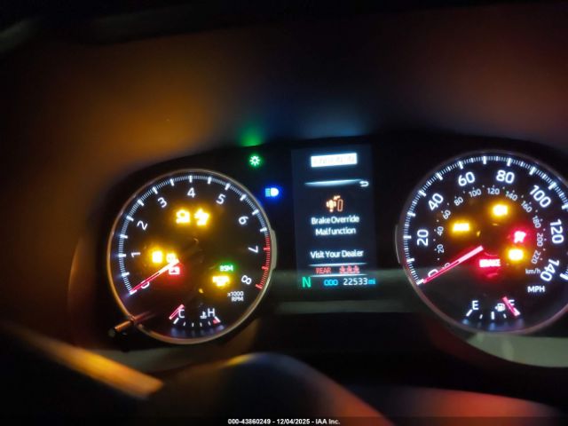 Toyota RAV4 Xle Premium Image 6