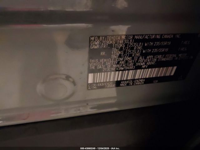 Toyota RAV4 Xle Premium Image 9