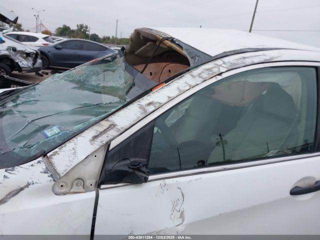 Honda CR-V Lx Image 6