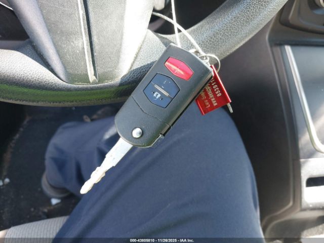 Mazda Mazda5 Sport Image 3