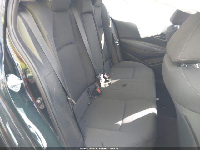 Toyota Corolla Le Image 10