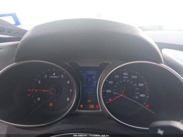 Hyundai VELOSTER Image 6