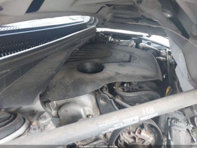 Hyundai VELOSTER Image 13