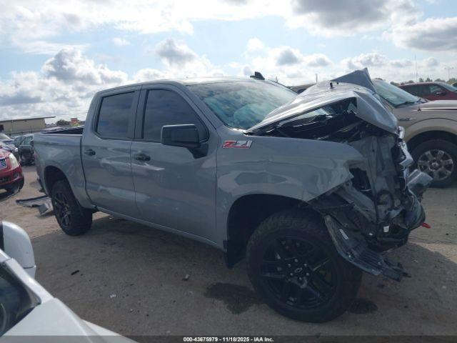 Chevrolet Silverado 1500 4wd  Short Bed Lt Trail Boss Image 9