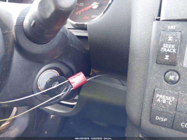 Nissan Rogue S Image 7