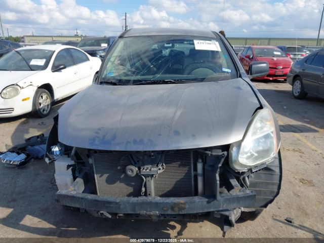 Nissan Rogue S Image 8