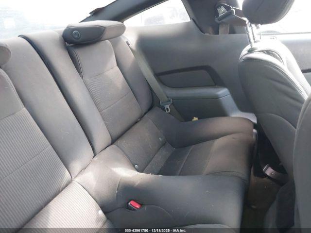 Ford Mustang V6 Image 9