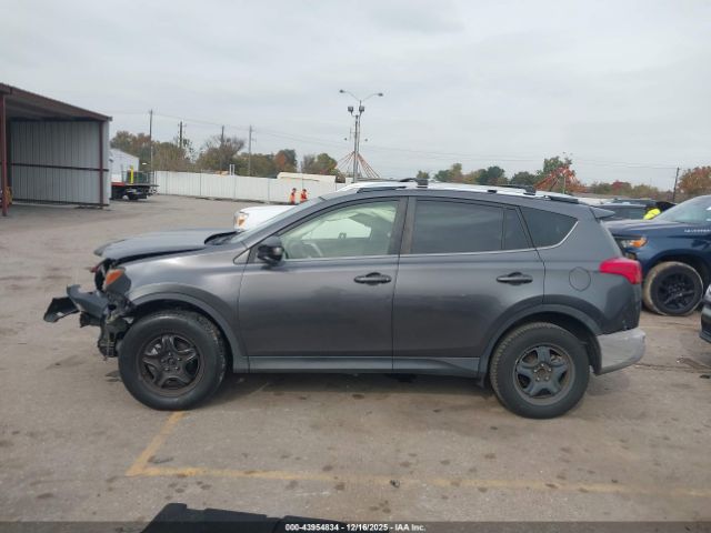 Toyota RAV4 Le Image 14