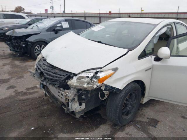 Toyota Prius Four Image 4