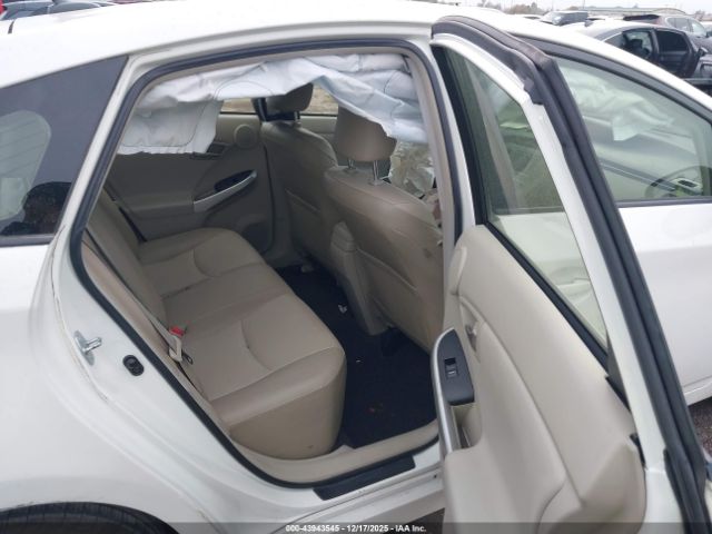 Toyota Prius Four Image 2