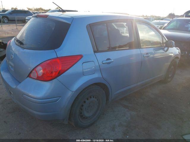 Nissan Versa 1.8s Image 6
