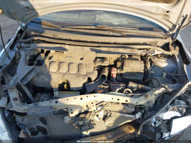 Nissan Versa 1.8s Image 5