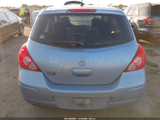 Nissan Versa 1.8s Image 14