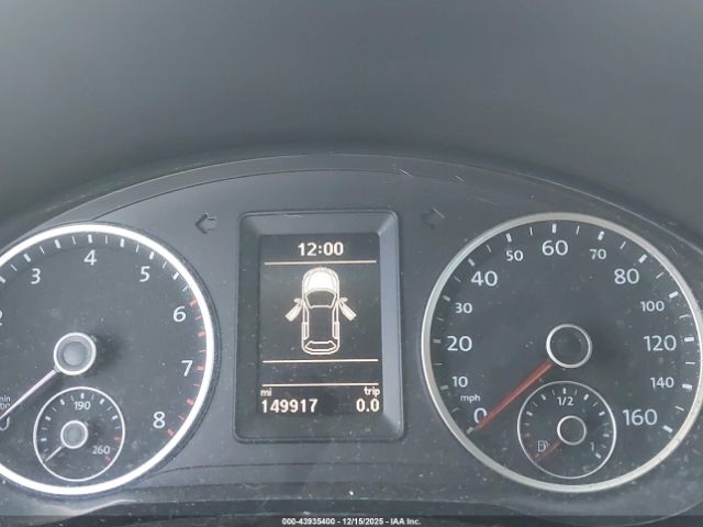 Volkswagen Tiguan S Image 9