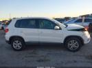 Volkswagen Tiguan S Image 12