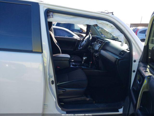 Toyota 4Runner Trd Off Road Image 9