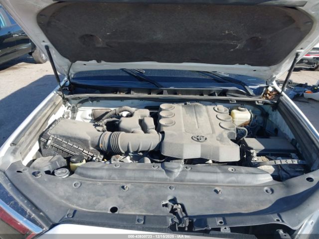 Toyota 4Runner Trd Off Road Image 6