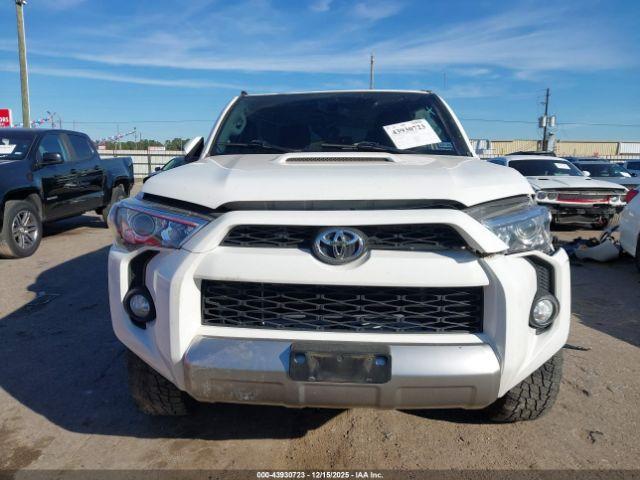 Toyota 4Runner Trd Off Road Image 11