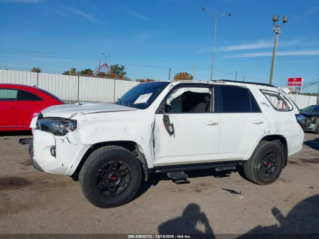 Toyota 4Runner Trd Off Road Image 12