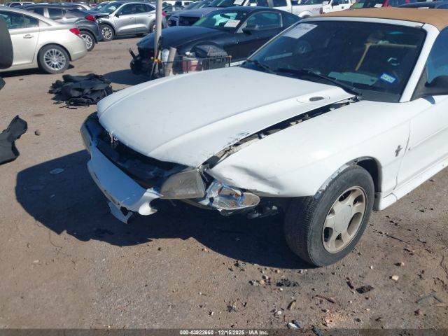 Ford Mustang Image 13