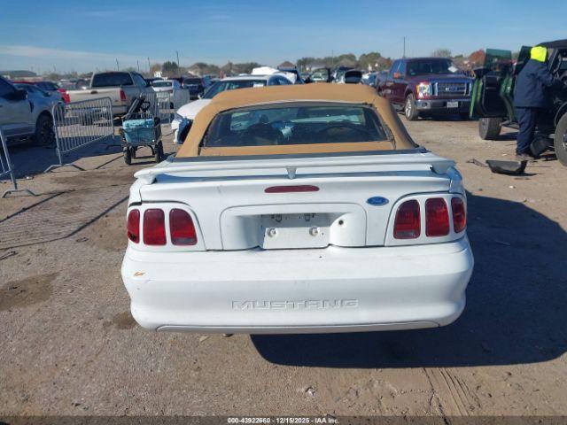 Ford Mustang Image 7