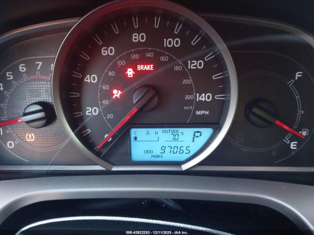 Toyota RAV4 Le Image 3