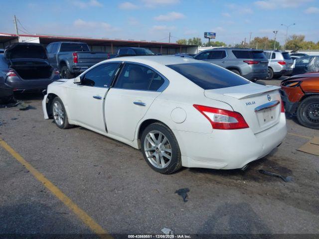 Nissan Maxima 3.5 Sv Image 2