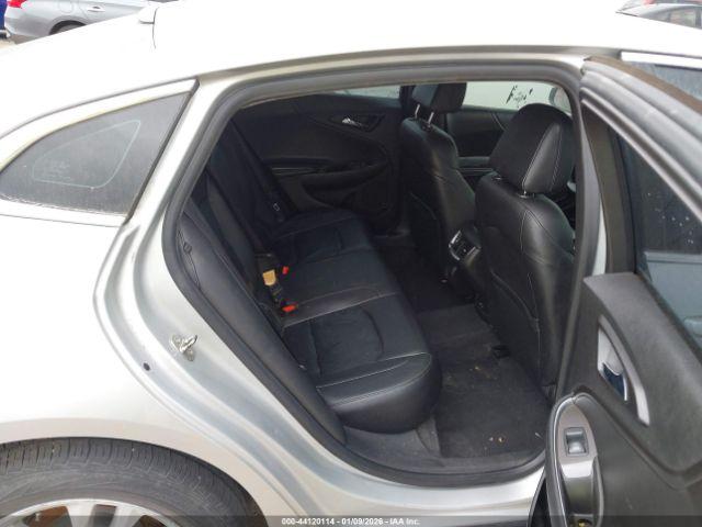 Chevrolet Malibu 1lt Image 8