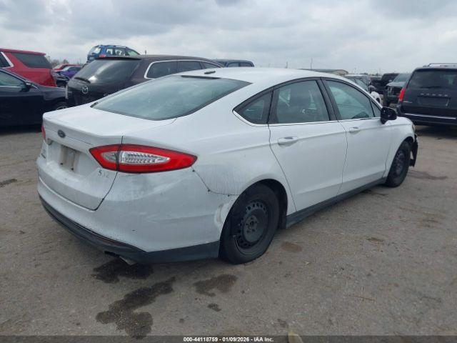 Ford Fusion S Image 7