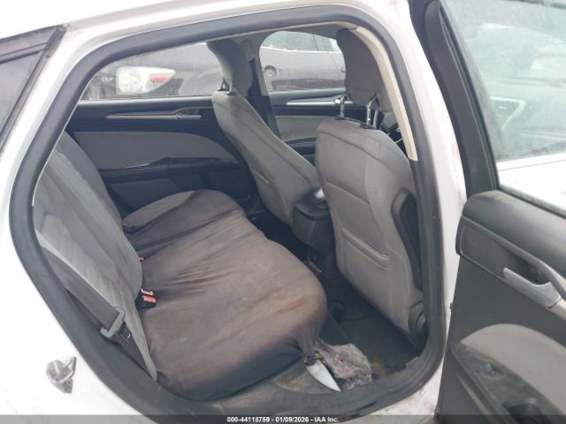 Ford Fusion S Image 14