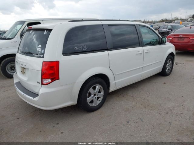 Dodge Grand Caravan Sxt Image 3