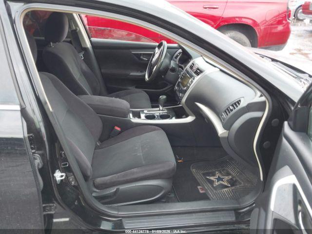 Nissan Altima 2.5 Sv Image 10