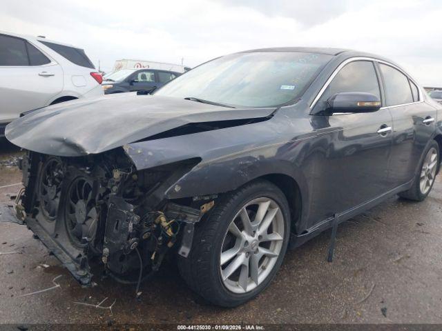 Nissan Maxima 3.5 Sv Image 11