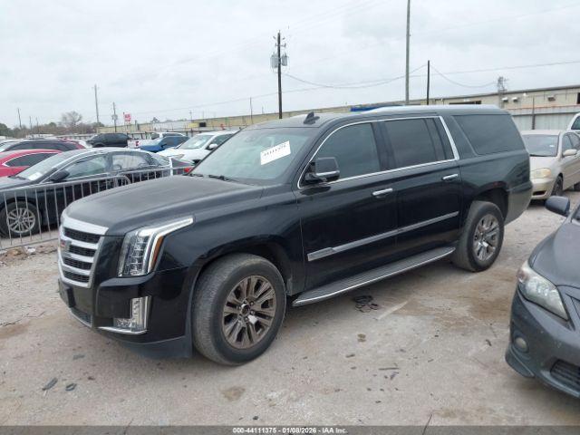 Cadillac Escalade Luxury Image 16
