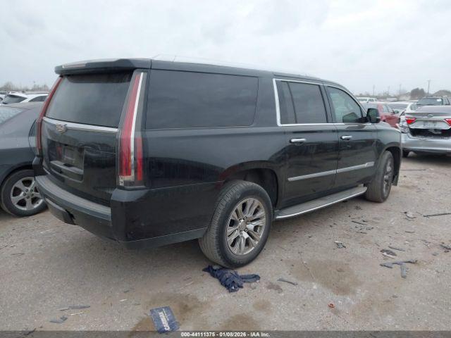Cadillac Escalade Luxury Image 6